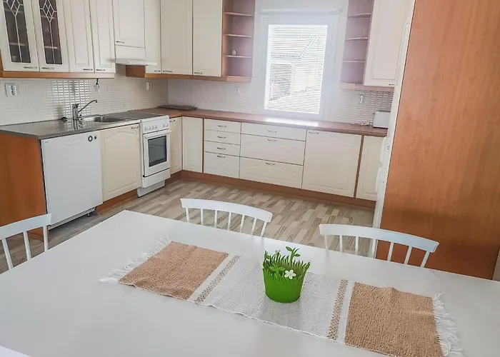 Karinkatti By Interhome